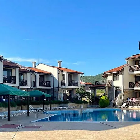 4 Bedroom House - Imperial Heights - - Sonnenstrand 度假居
