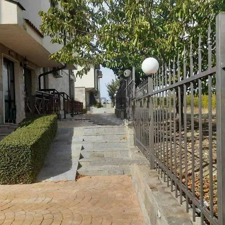 4 Bedroom House - Imperial Heights - - Sonnenstrand Nyaraló *